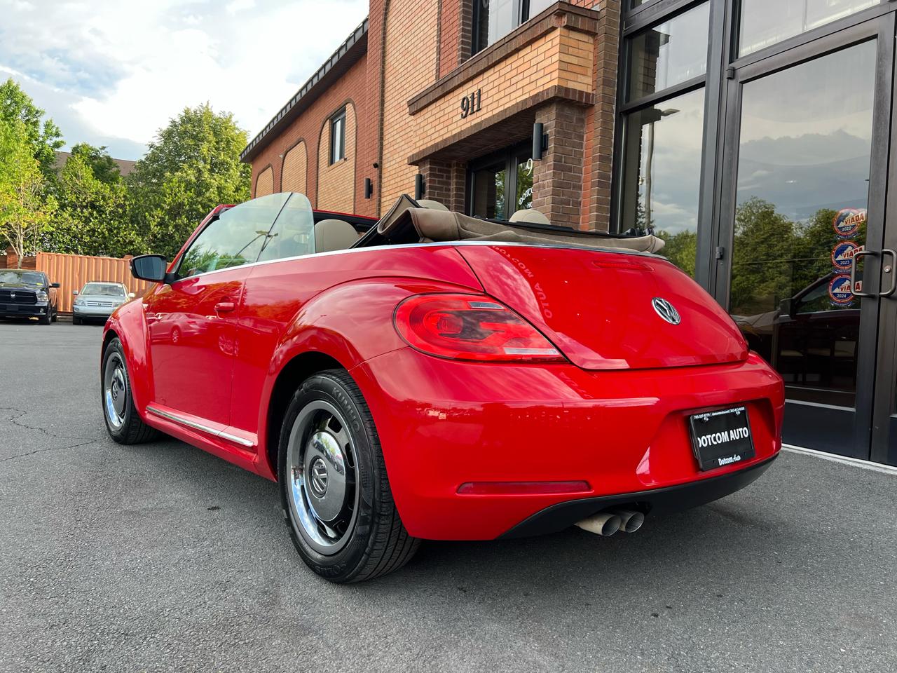 Volkswagen Beetle 2.5L Convertible 2013