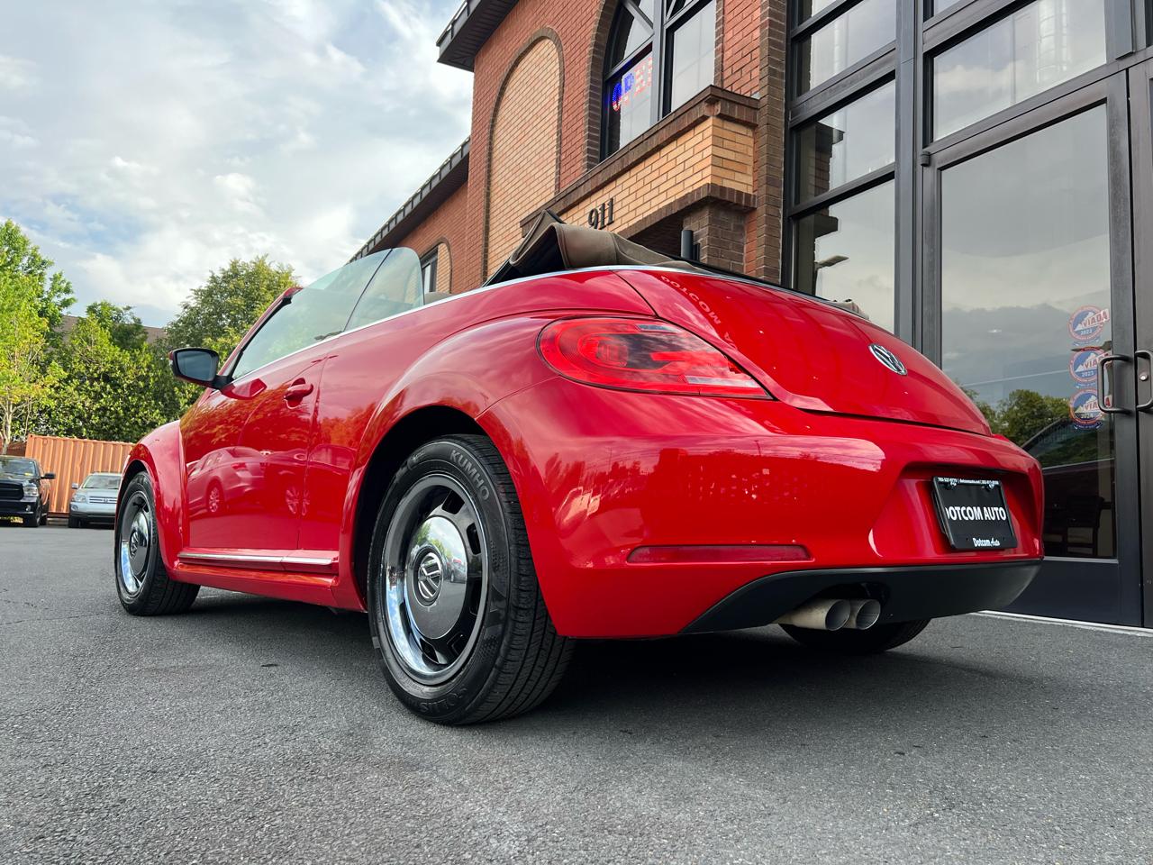 Volkswagen Beetle 2.5L Convertible 2013