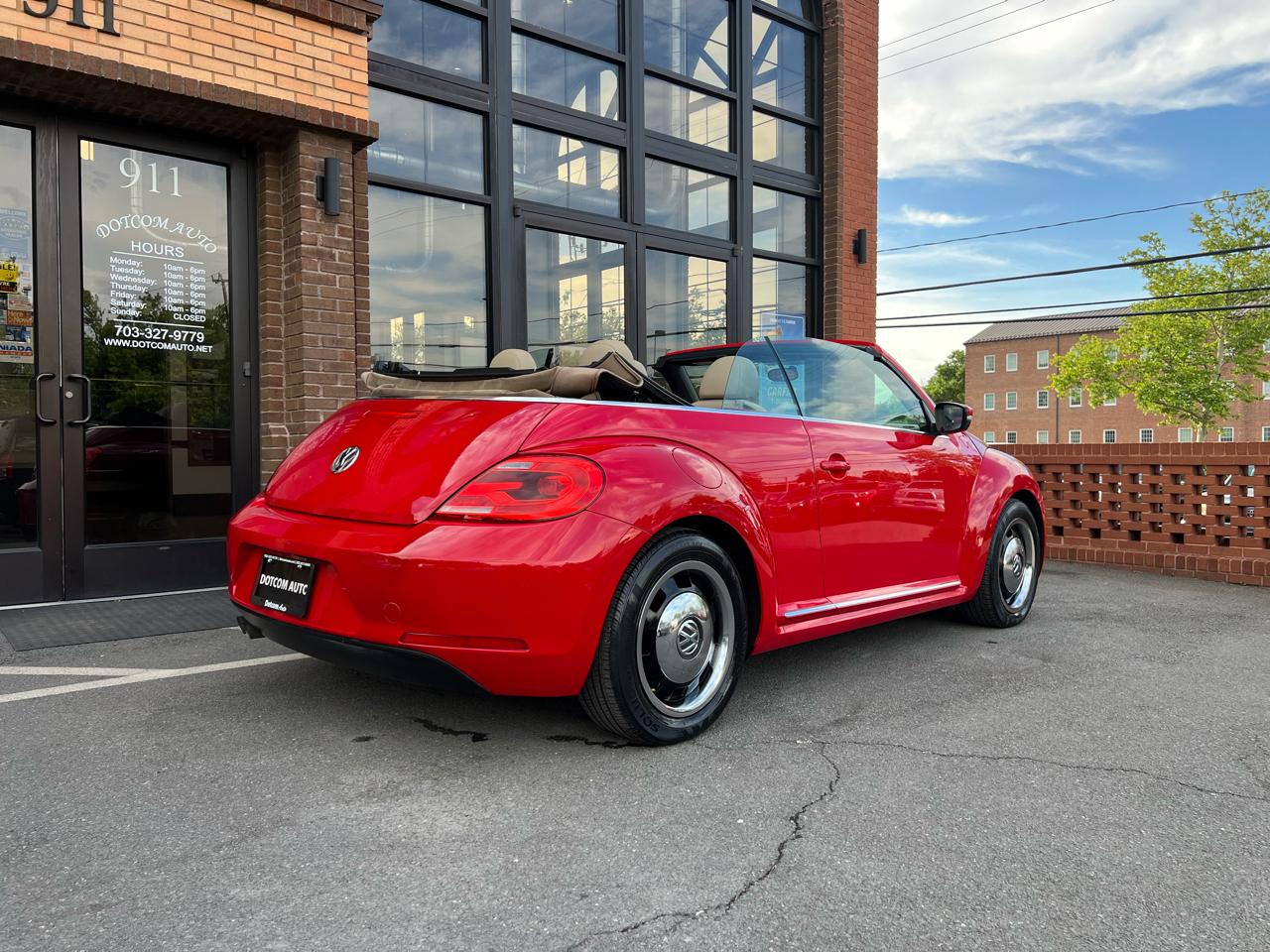 Volkswagen Beetle 2.5L Convertible 2013