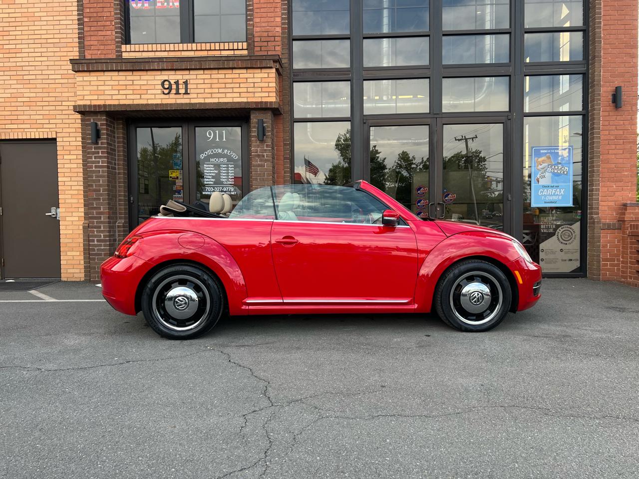 Volkswagen Beetle 2.5L Convertible 2013