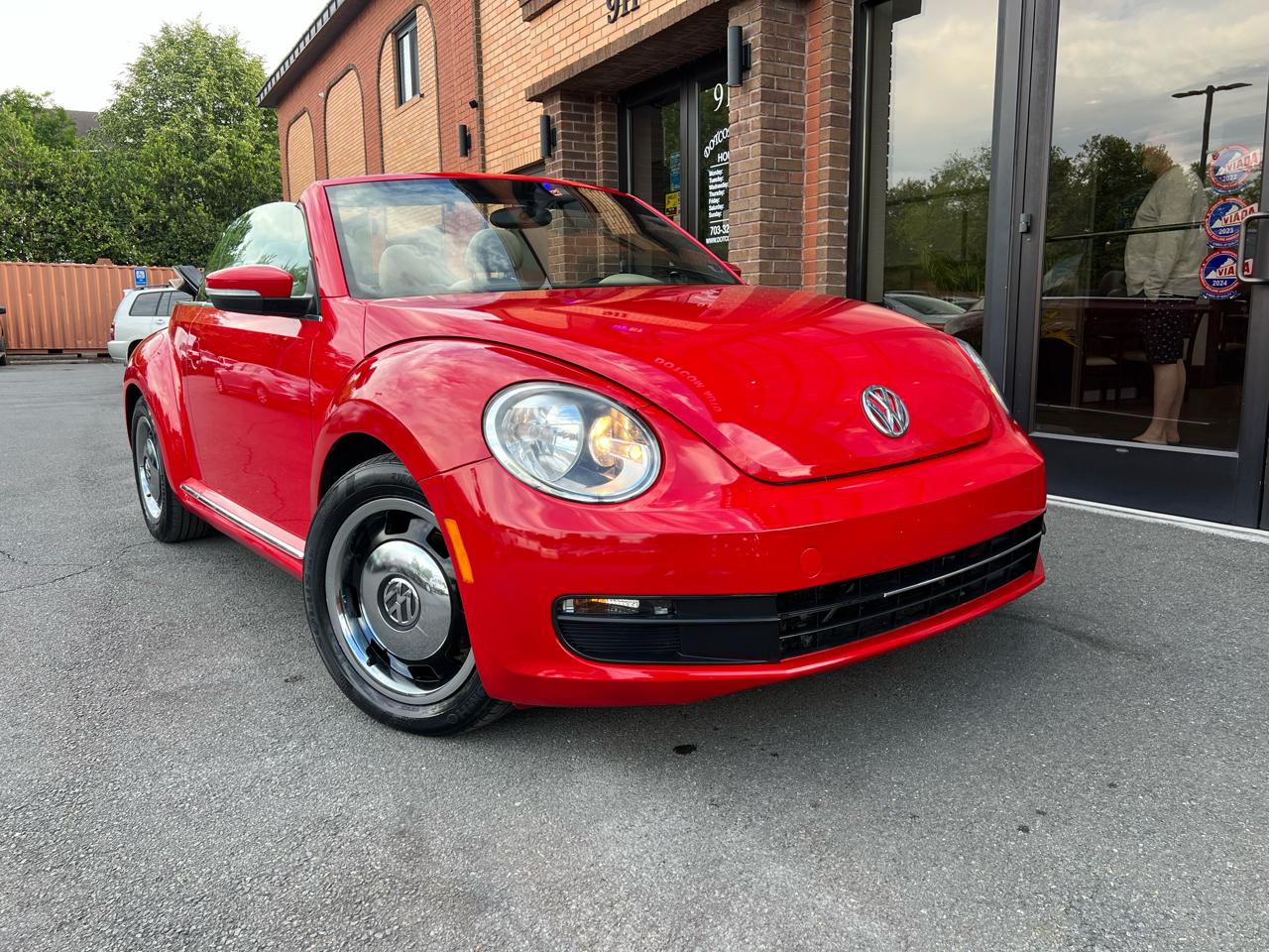 Volkswagen Beetle 2.5L Convertible 2013