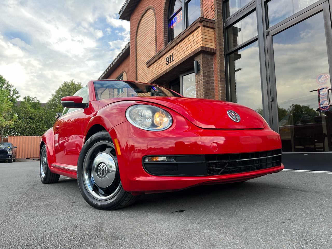 Volkswagen Beetle 2.5L Convertible 2013