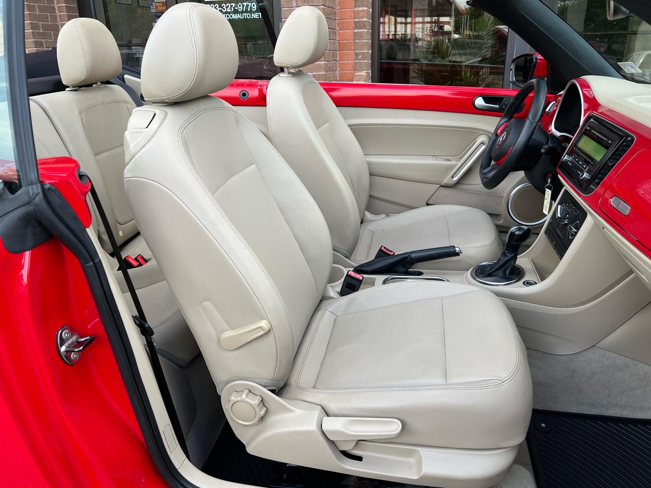 Volkswagen Beetle 2.5L Convertible 2013
