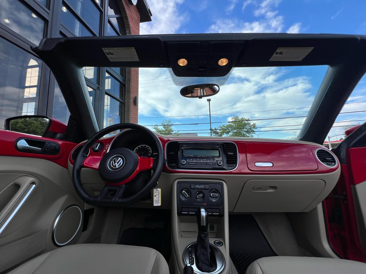 Volkswagen Beetle 2.5L Convertible 2013