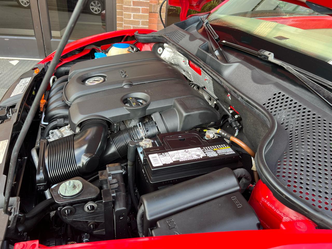 Volkswagen Beetle 2.5L Convertible 2013