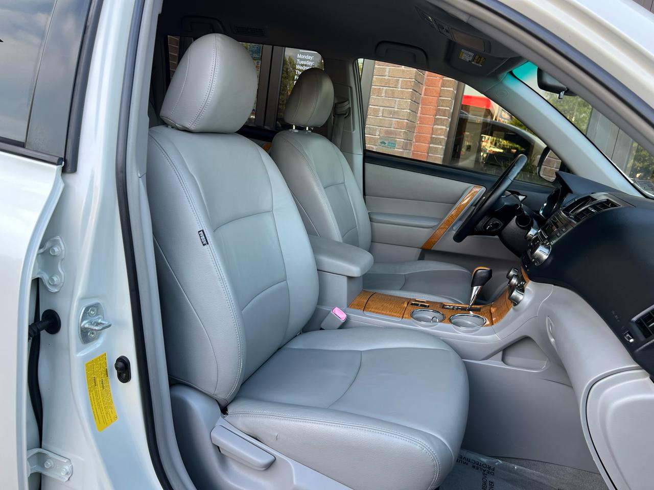 Toyota Highlander Hybrid 4WD 2008