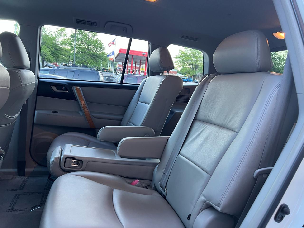Toyota Highlander Hybrid 4WD 2008