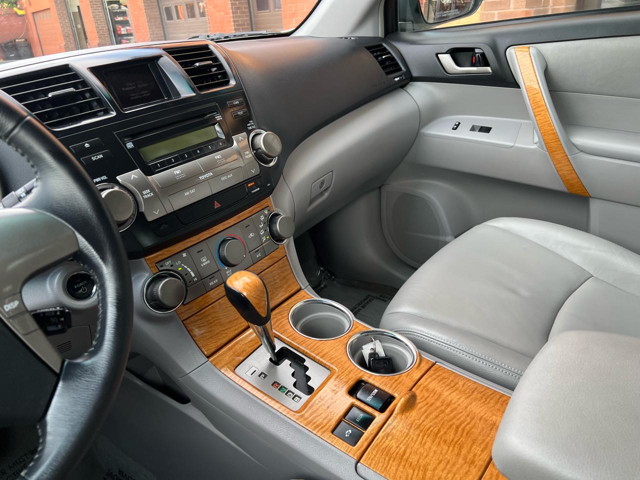 Toyota Highlander Hybrid 4WD 2008