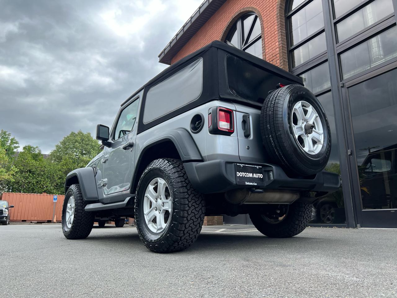 Jeep Wrangler Sport 4WD 2018
