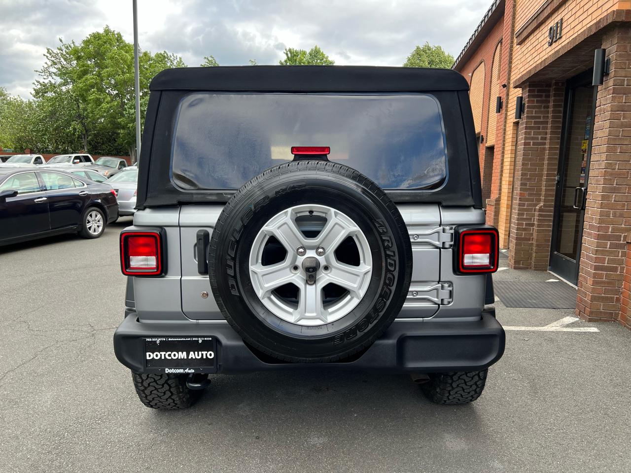 Jeep Wrangler Sport 4WD 2018