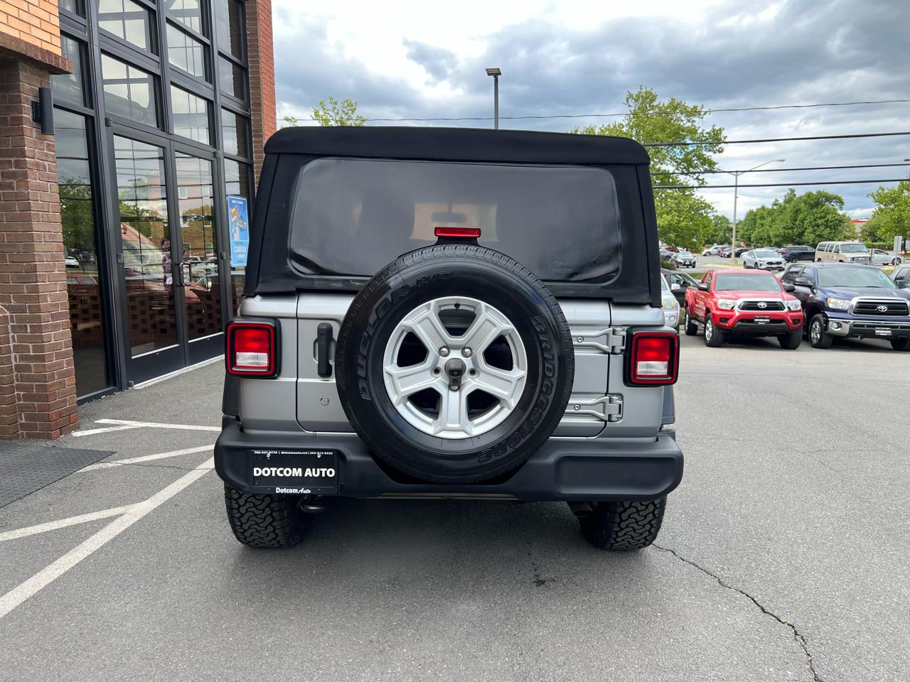 Jeep Wrangler Sport 4WD 2018