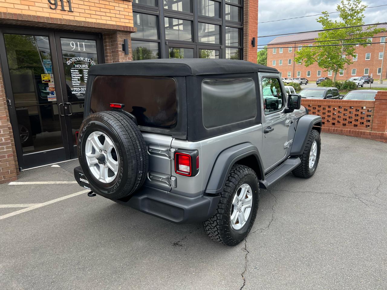Jeep Wrangler Sport 4WD 2018