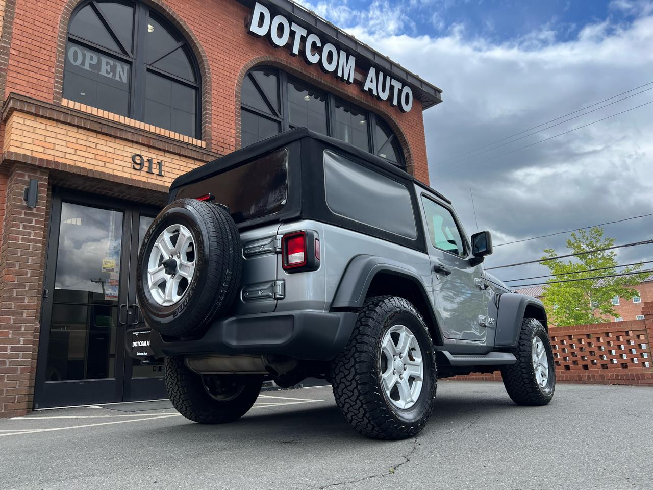 Jeep Wrangler Sport 4WD 2018