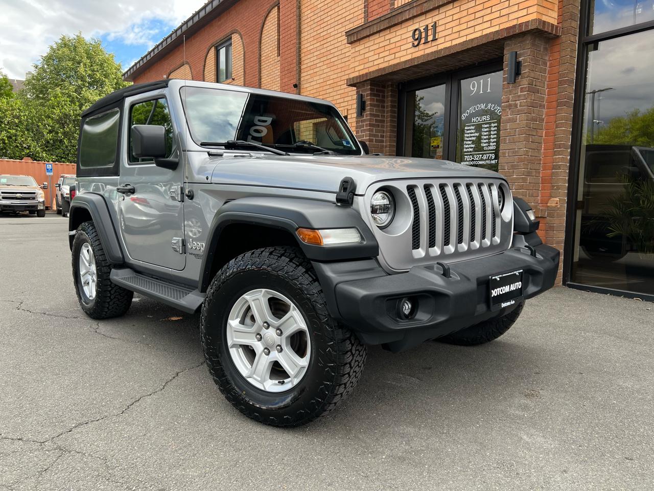 Jeep Wrangler Sport 4WD 2018