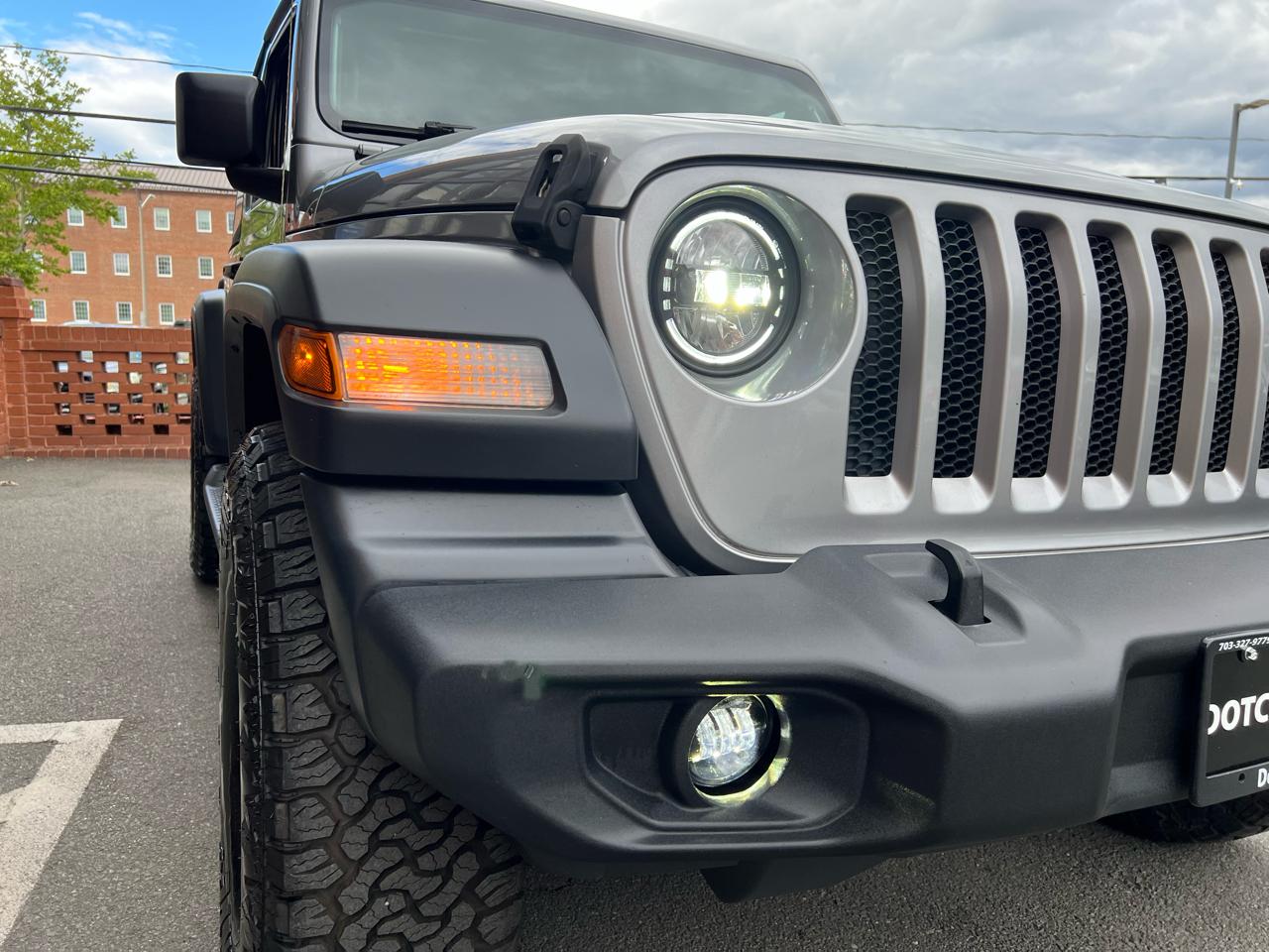 Jeep Wrangler Sport 4WD 2018