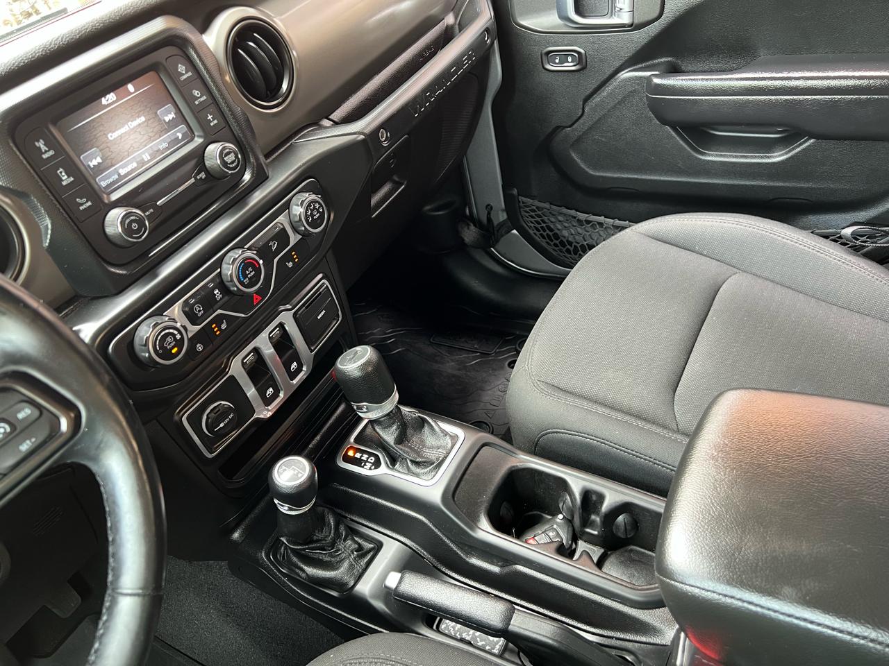 Jeep Wrangler Sport 4WD 2018