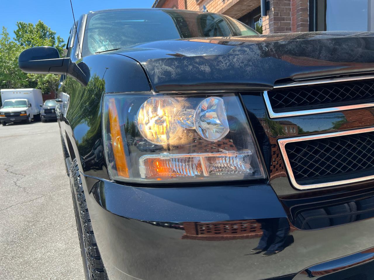 Chevrolet Avalanche LT 4WD 2011