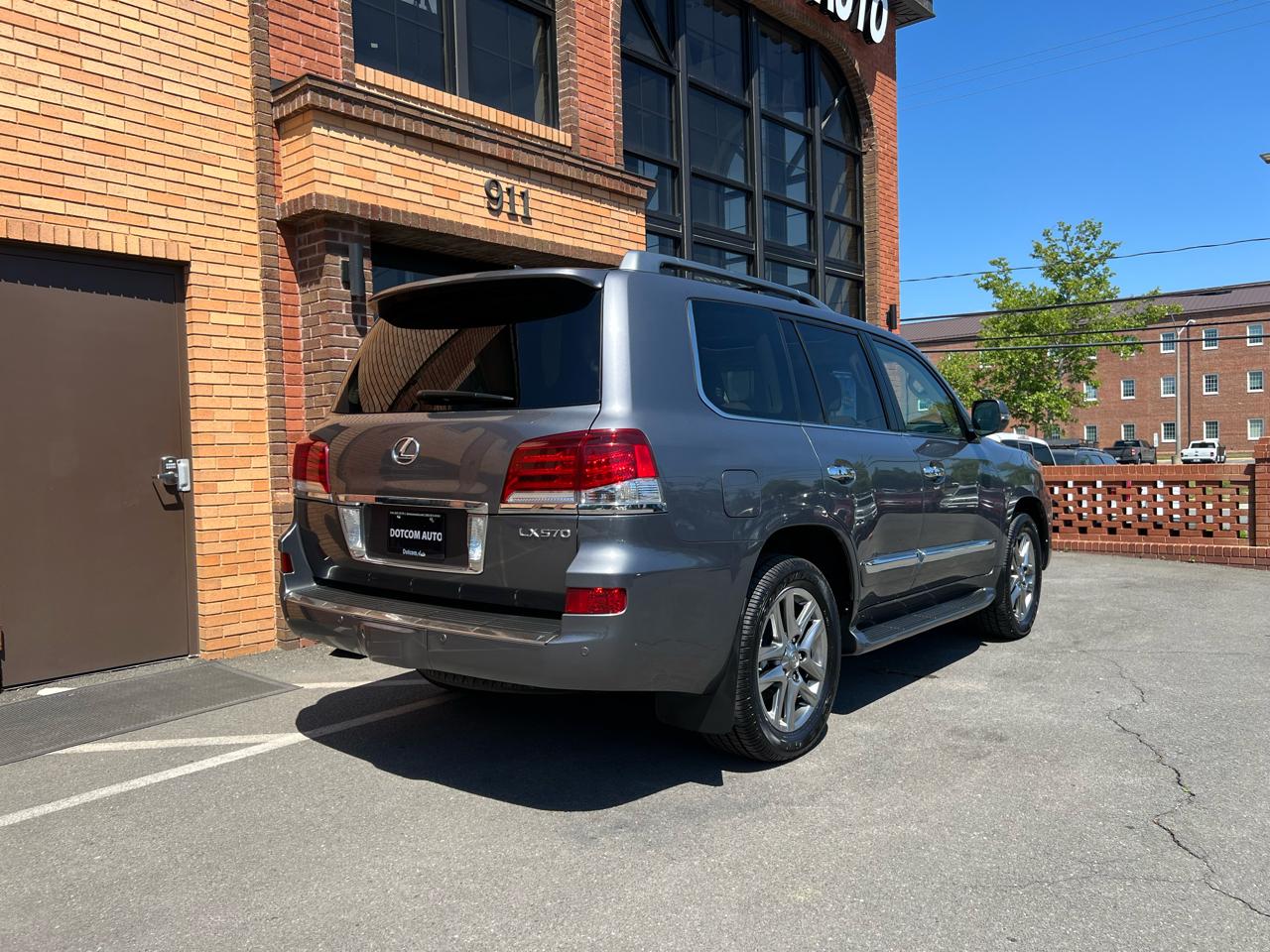 Lexus LX 570 Sport Utility 2014