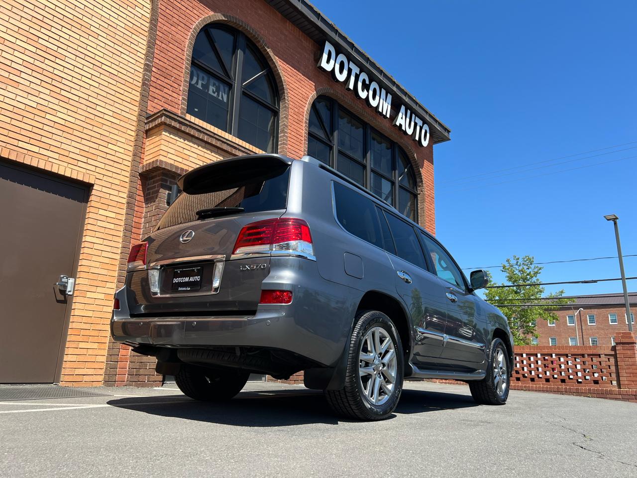 Lexus LX 570 Sport Utility 2014
