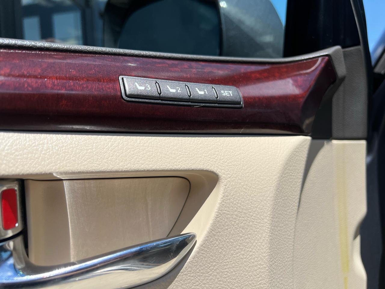 Lexus LX 570 Sport Utility 2014
