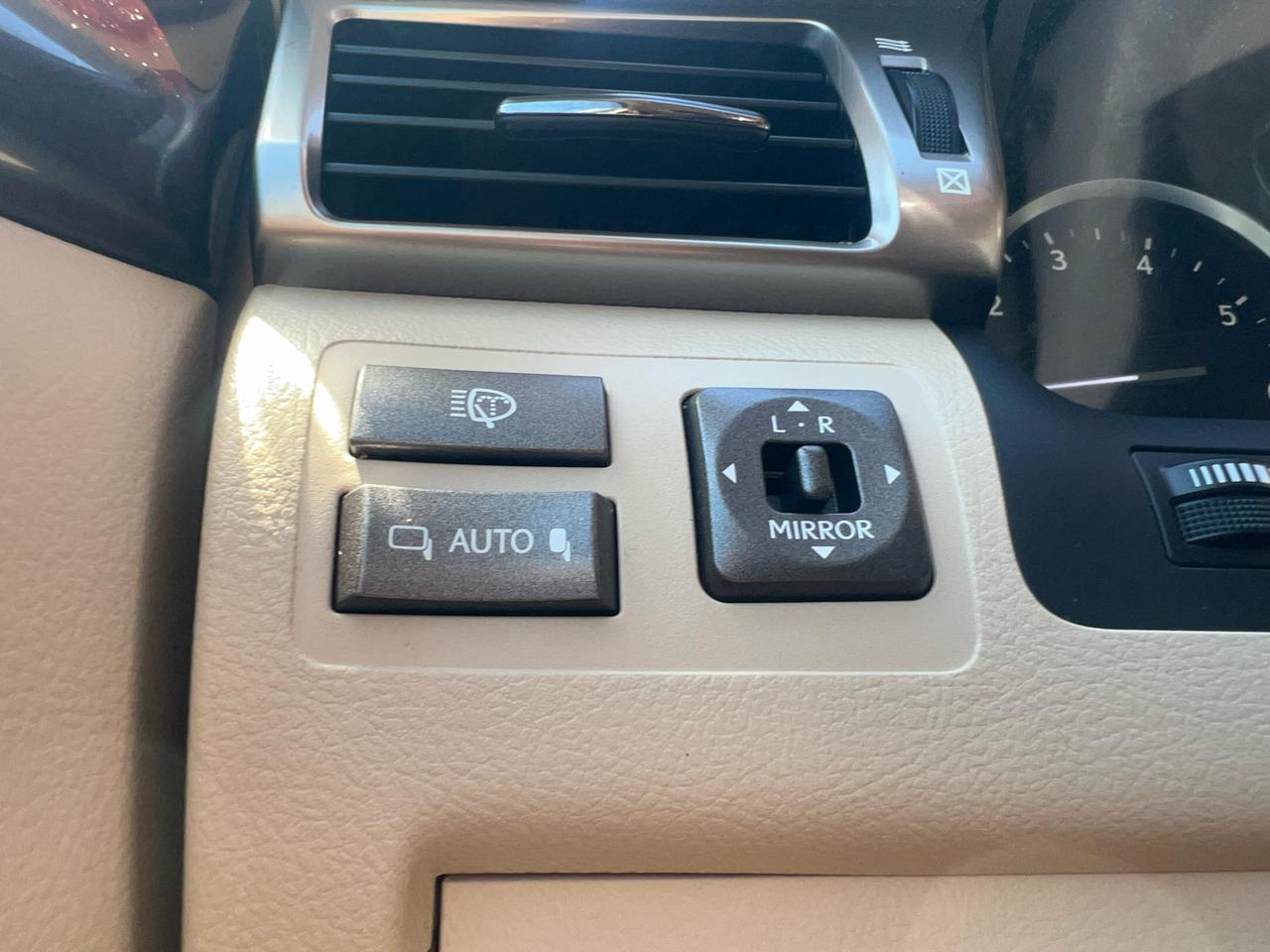 Lexus LX 570 Sport Utility 2014