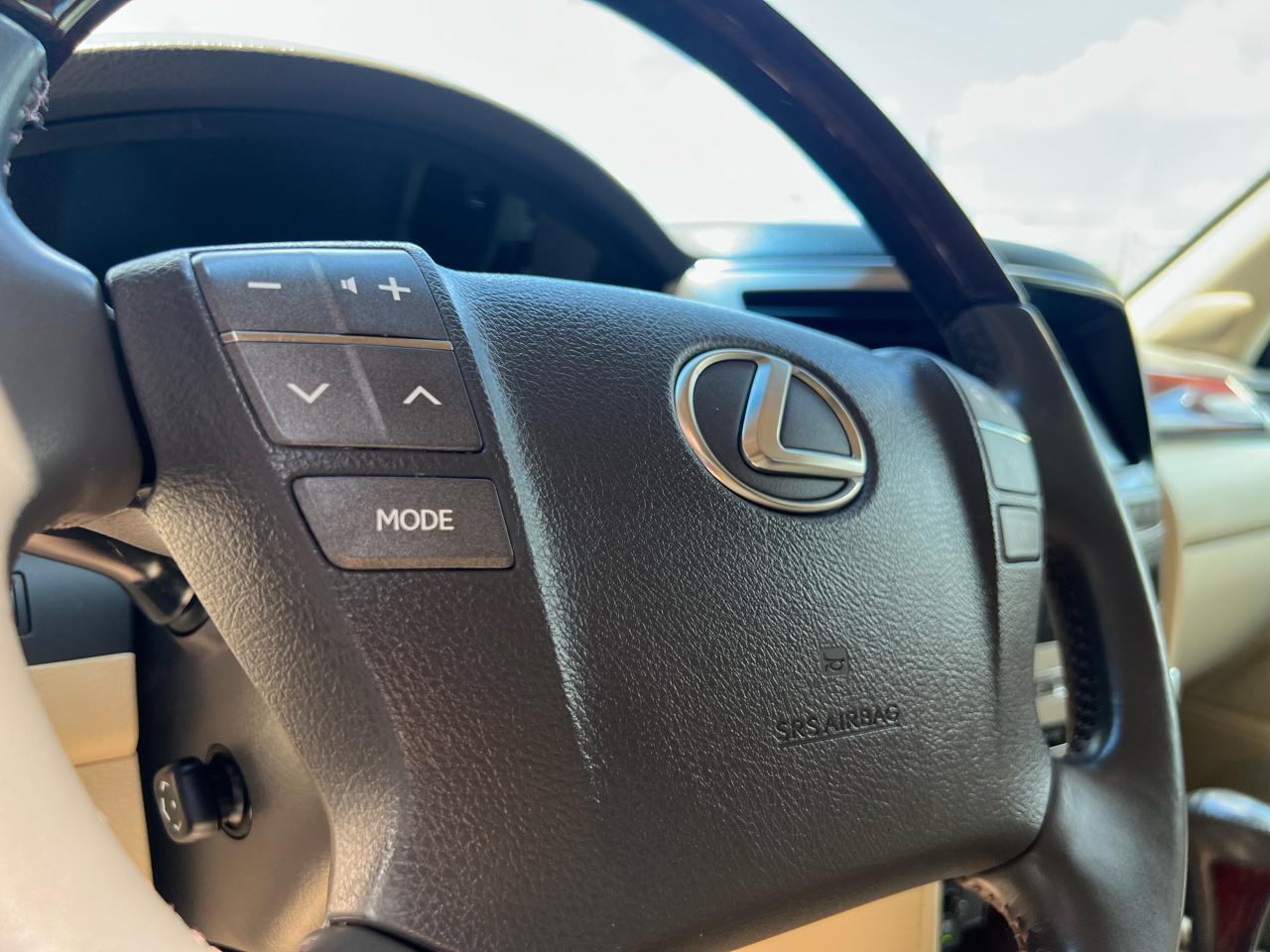 Lexus LX 570 Sport Utility 2014