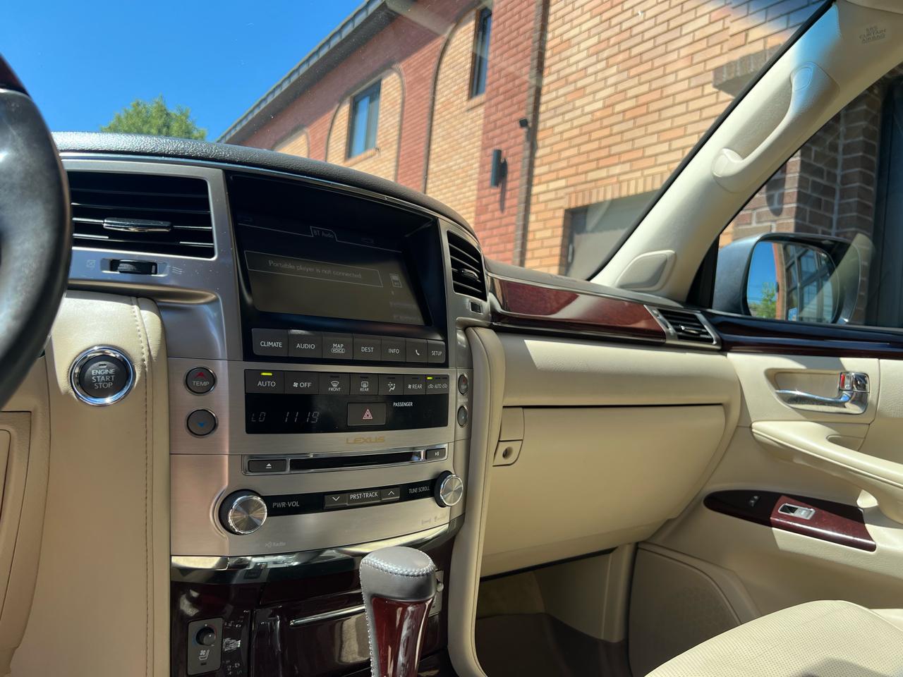 Lexus LX 570 Sport Utility 2014
