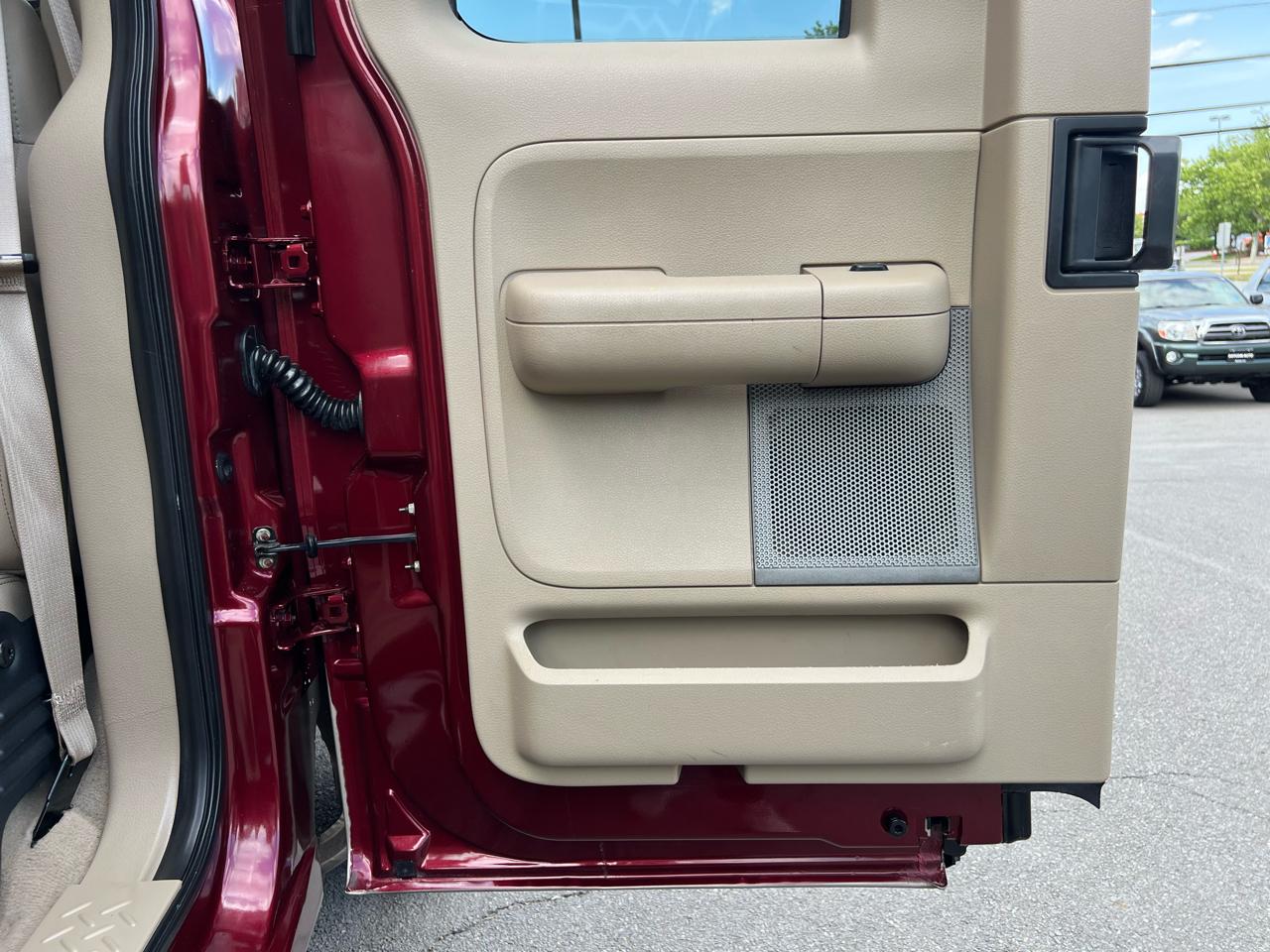 Ford F-150 XLT SuperCab Long Bed 4WD 2005