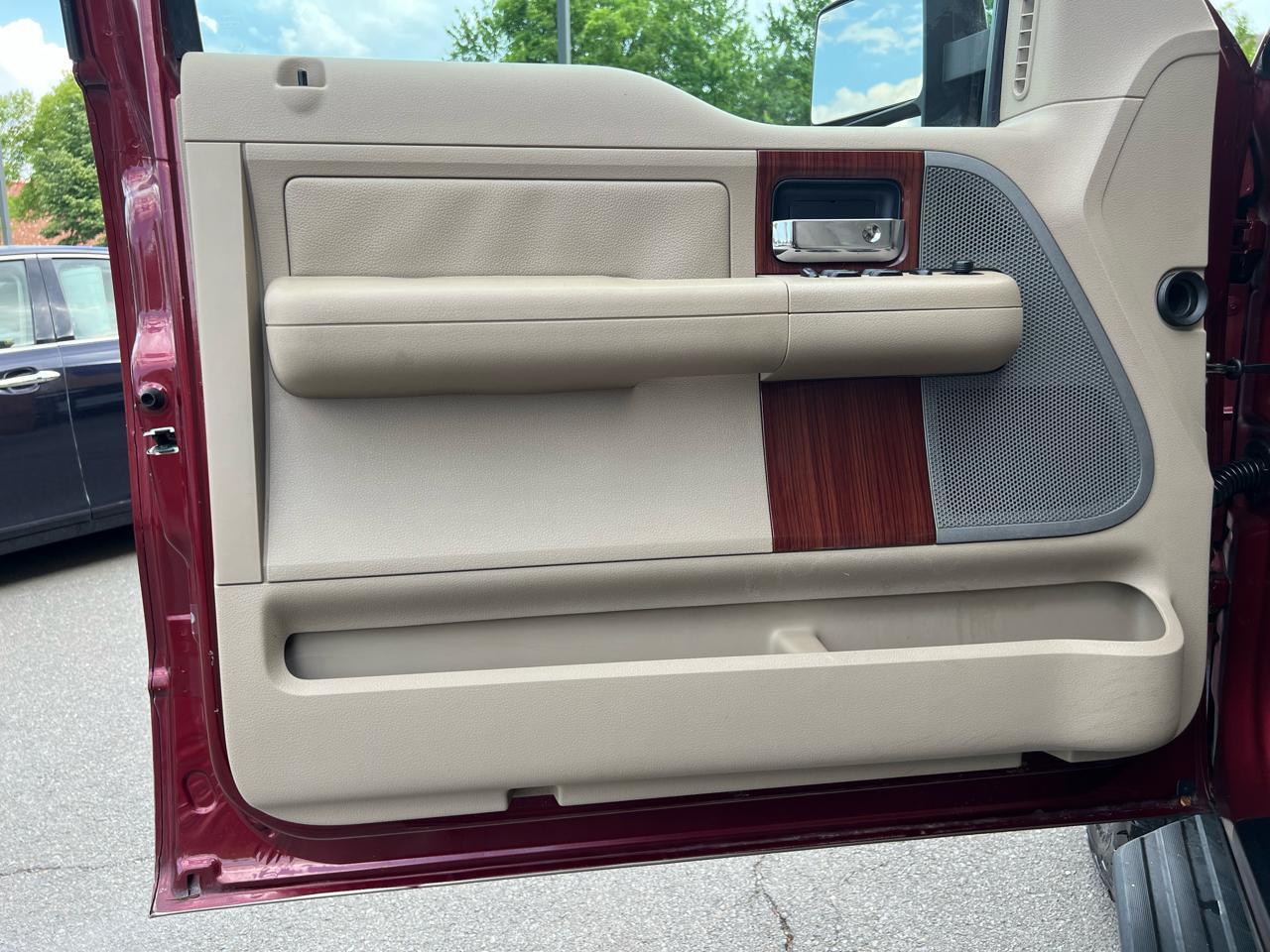 Ford F-150 XLT SuperCab Long Bed 4WD 2005