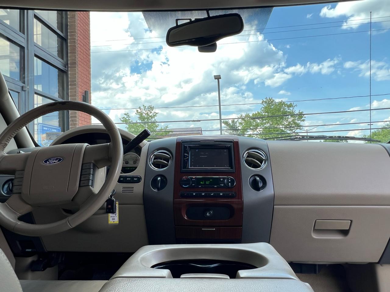 Ford F-150 XLT SuperCab Long Bed 4WD 2005