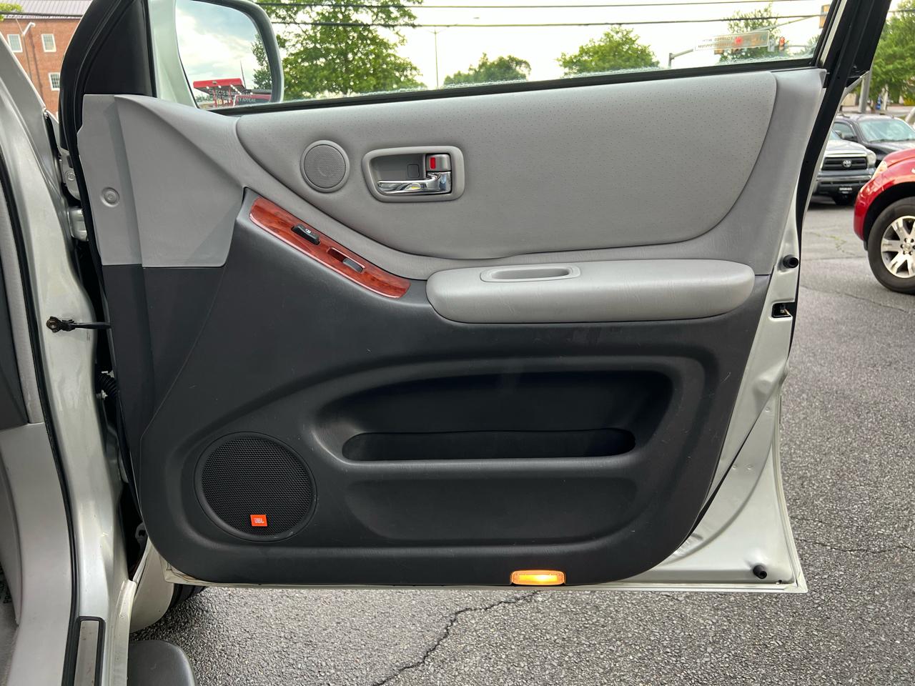 Toyota Highlander V6 4WD 2004