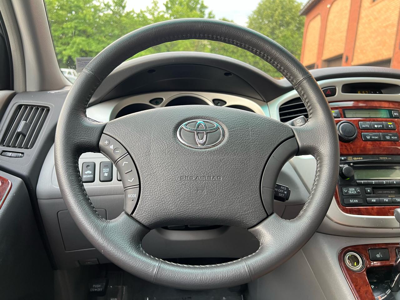 Toyota Highlander V6 4WD 2004