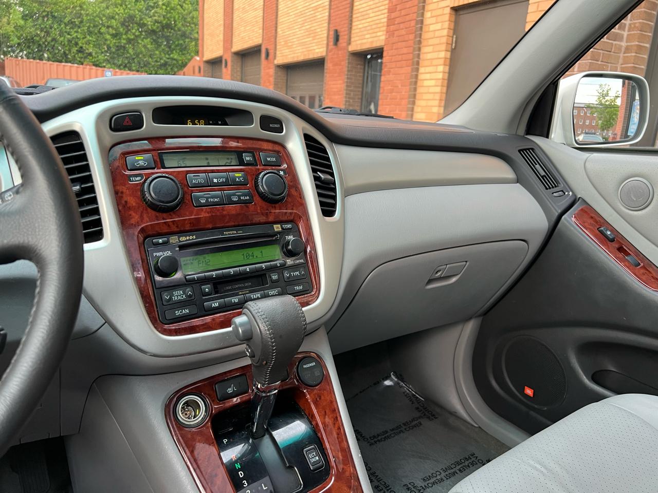 Toyota Highlander V6 4WD 2004