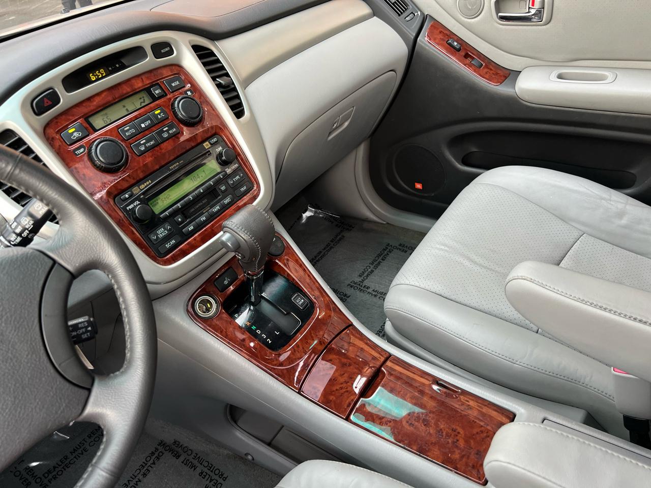 Toyota Highlander V6 4WD 2004