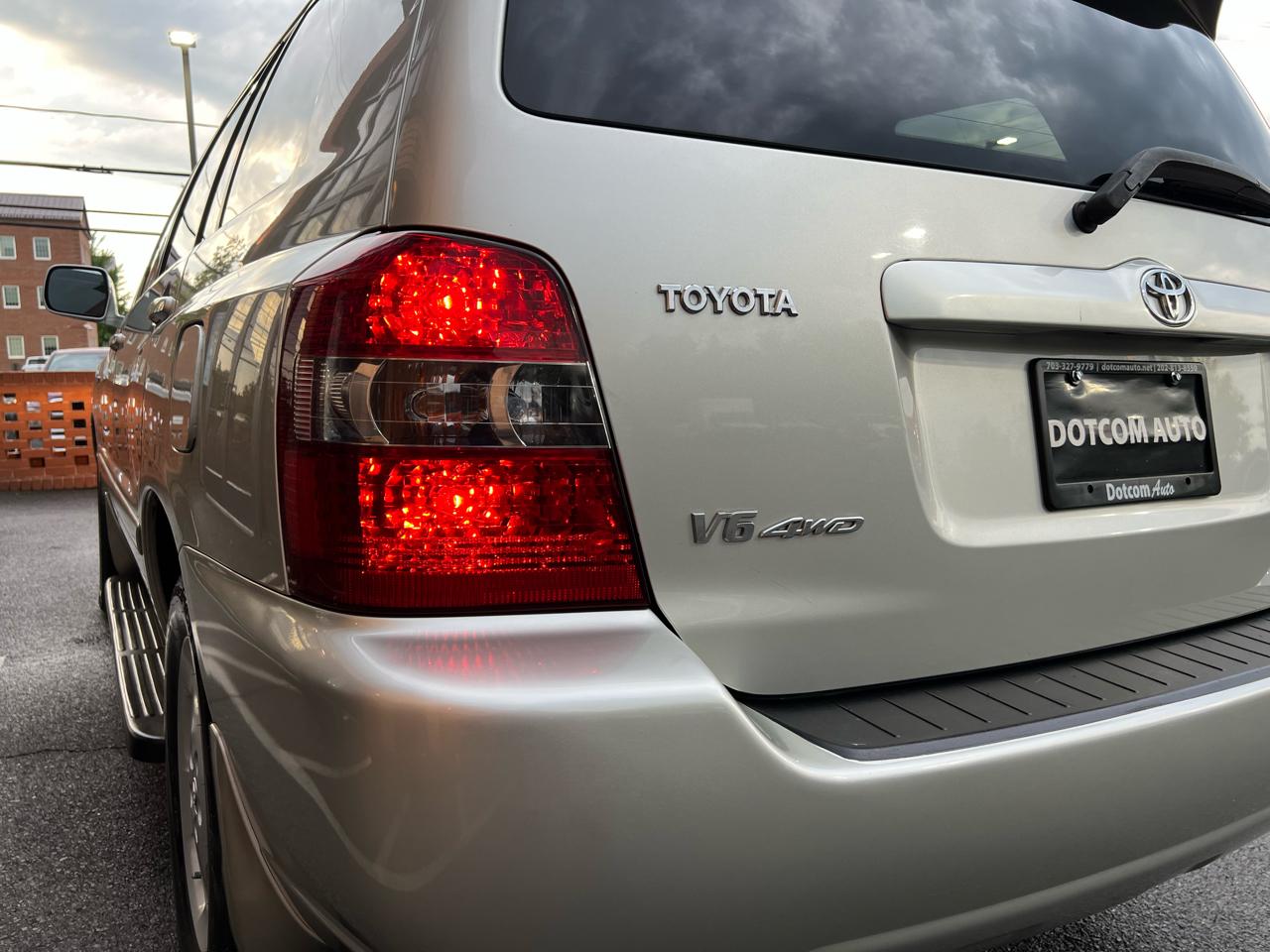 Toyota Highlander V6 4WD 2004