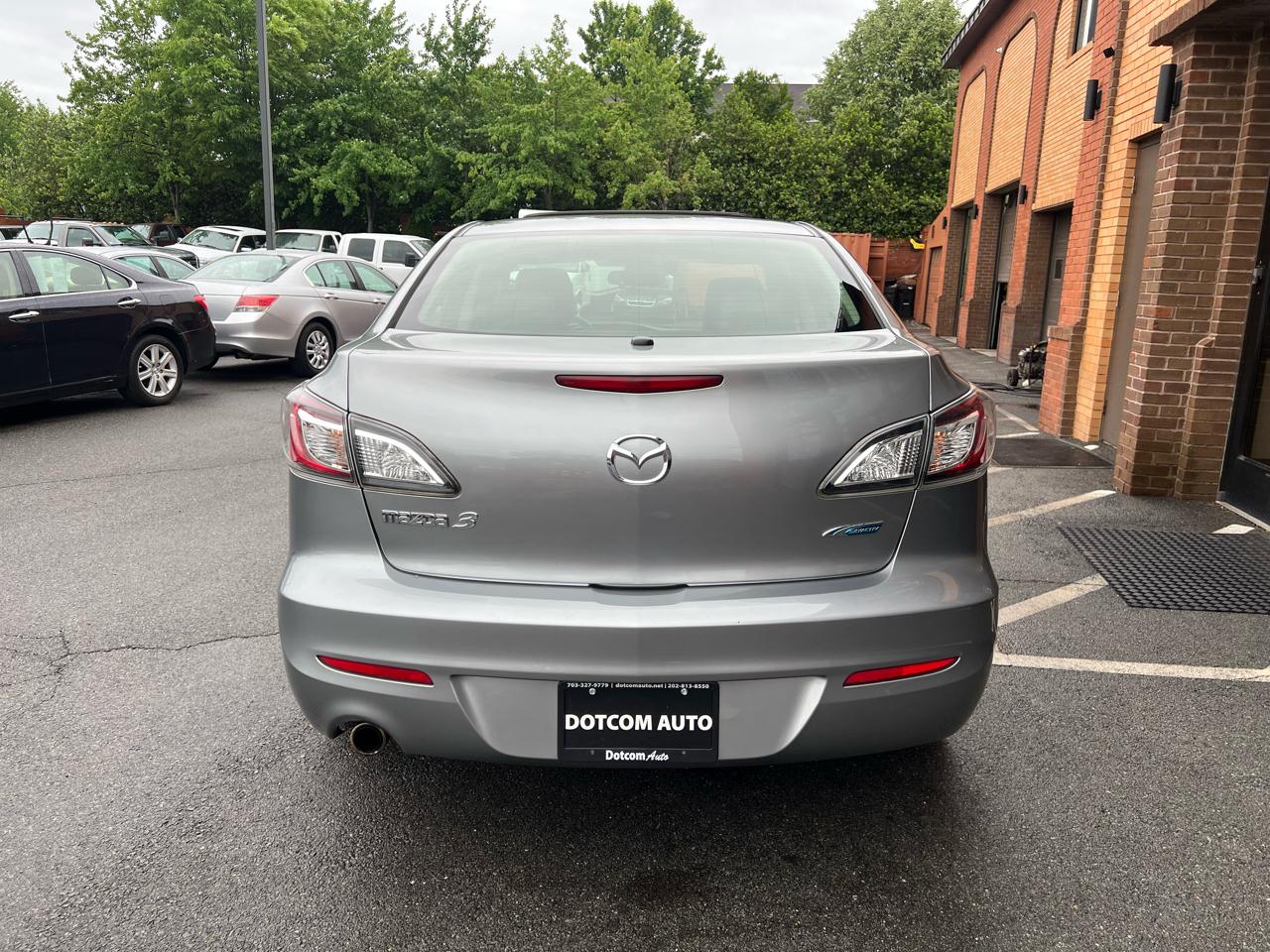 Mazda MAZDA3 I Grand Touring 4-Door 2012