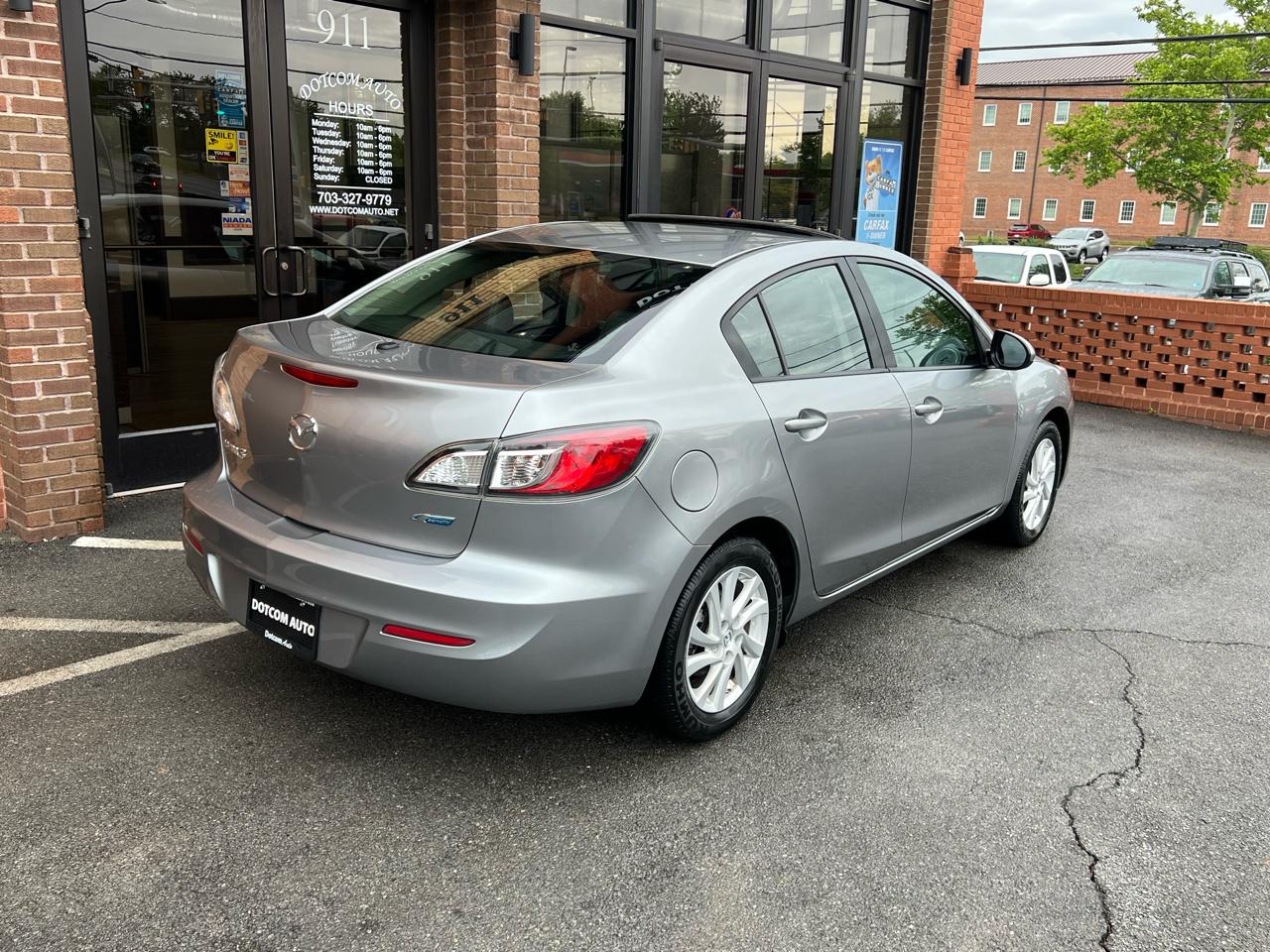 Mazda MAZDA3 I Grand Touring 4-Door 2012