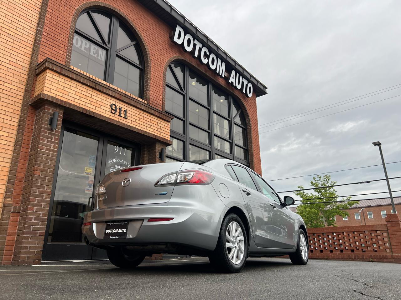 Mazda MAZDA3 I Grand Touring 4-Door 2012