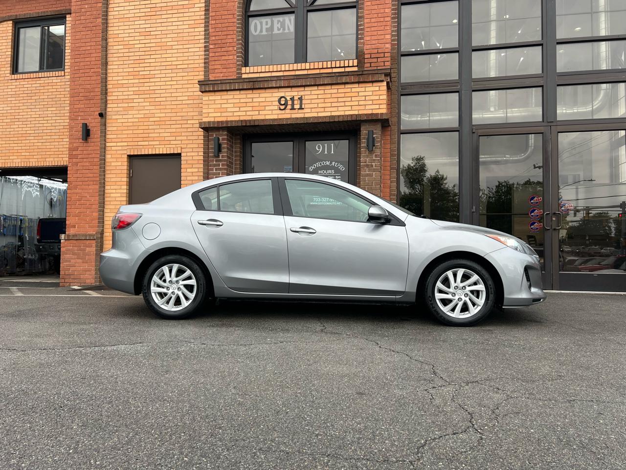 Mazda MAZDA3 I Grand Touring 4-Door 2012