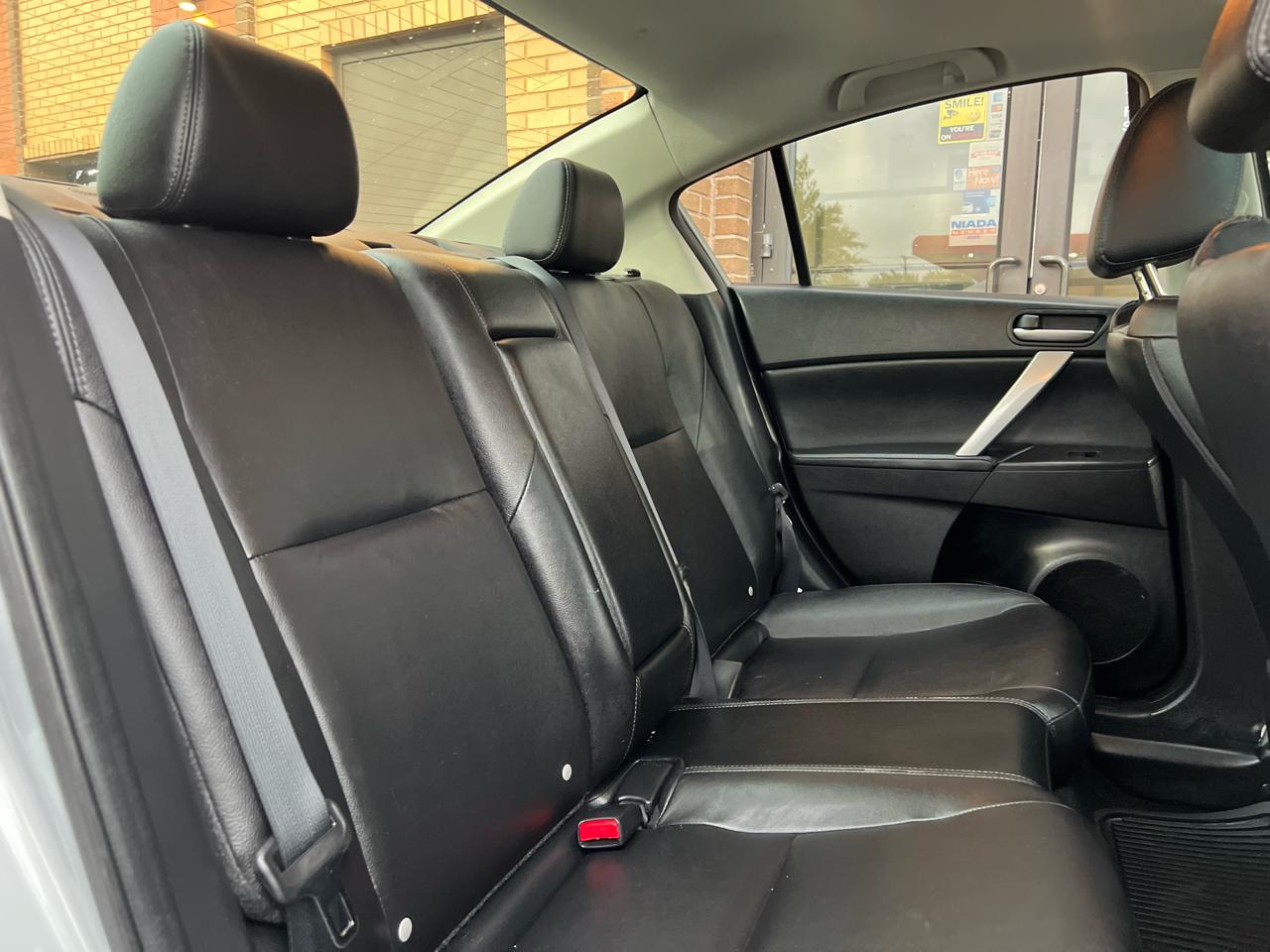 Mazda MAZDA3 I Grand Touring 4-Door 2012