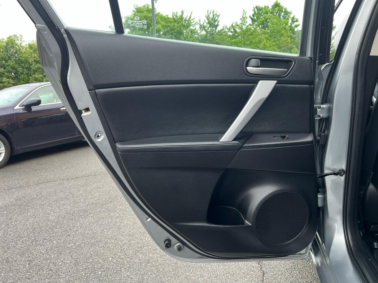 Mazda MAZDA3 I Grand Touring 4-Door 2012