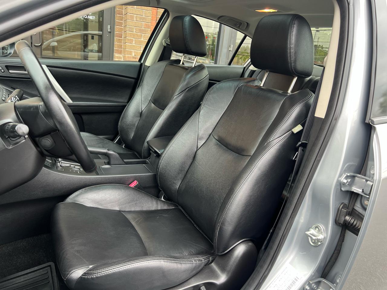 Mazda MAZDA3 I Grand Touring 4-Door 2012