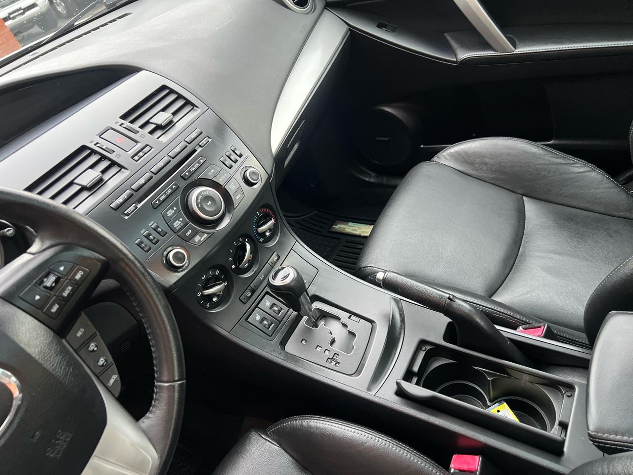 Mazda MAZDA3 I Grand Touring 4-Door 2012