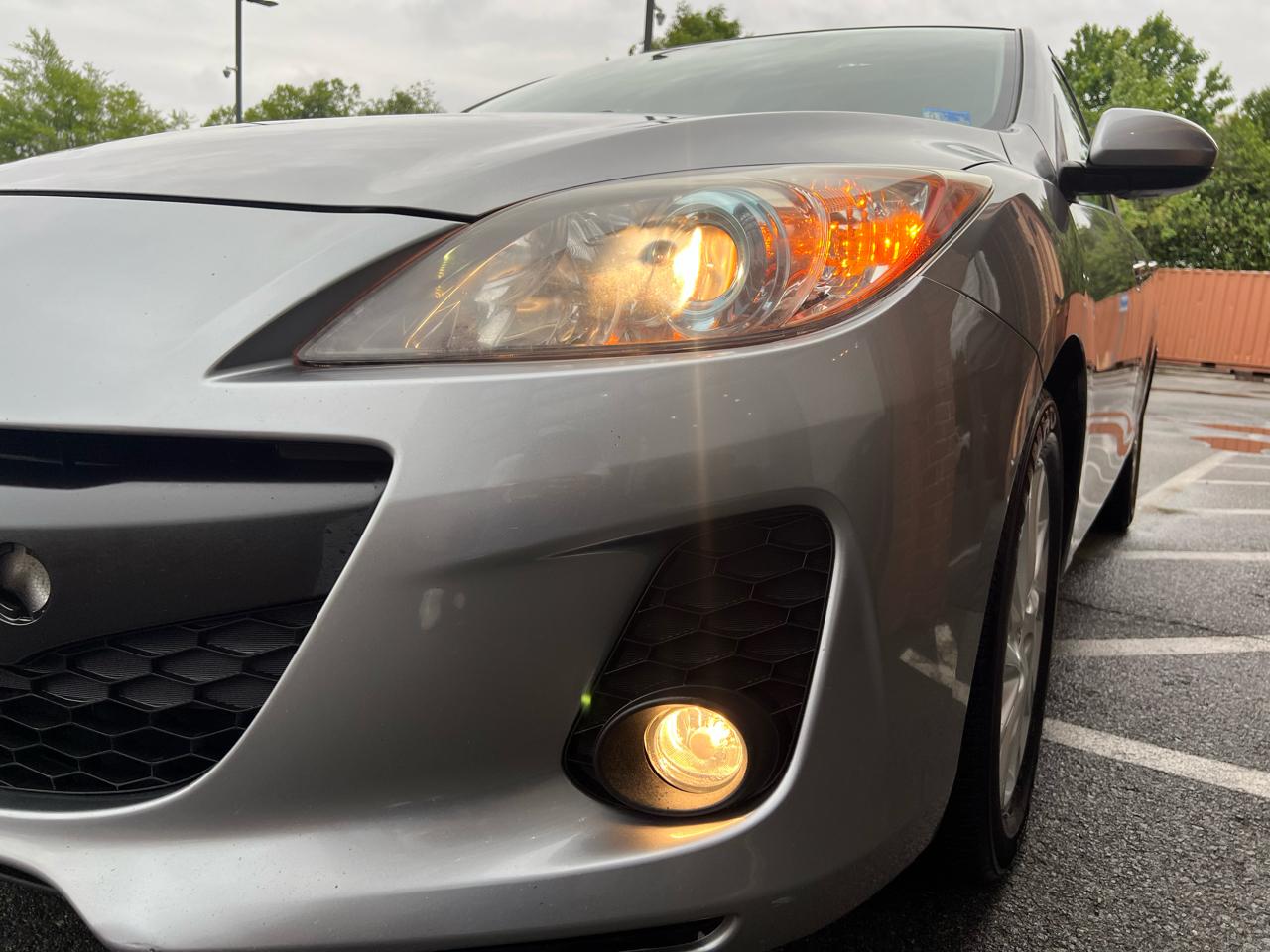 Mazda MAZDA3 I Grand Touring 4-Door 2012