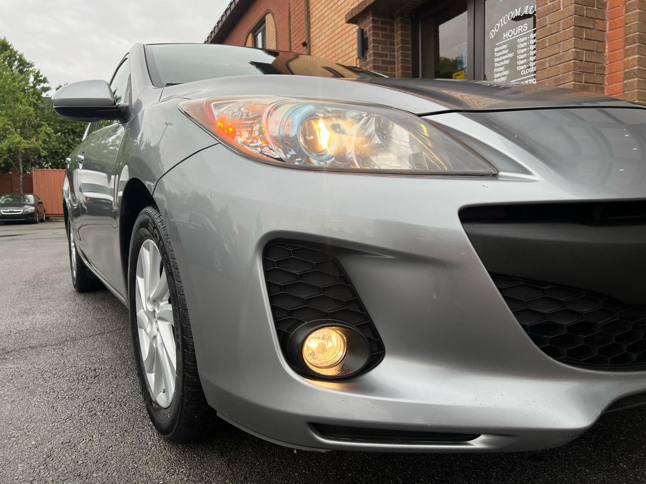 Mazda MAZDA3 I Grand Touring 4-Door 2012