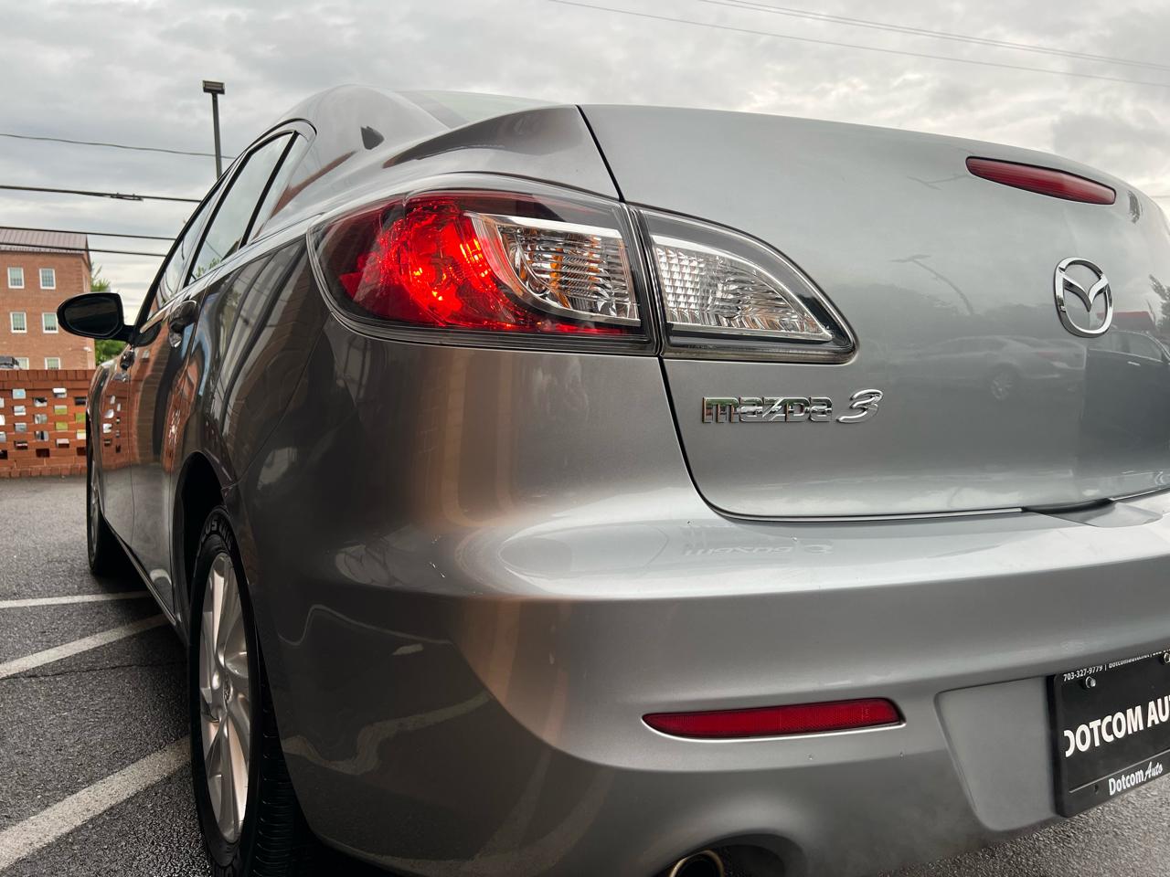 Mazda MAZDA3 I Grand Touring 4-Door 2012