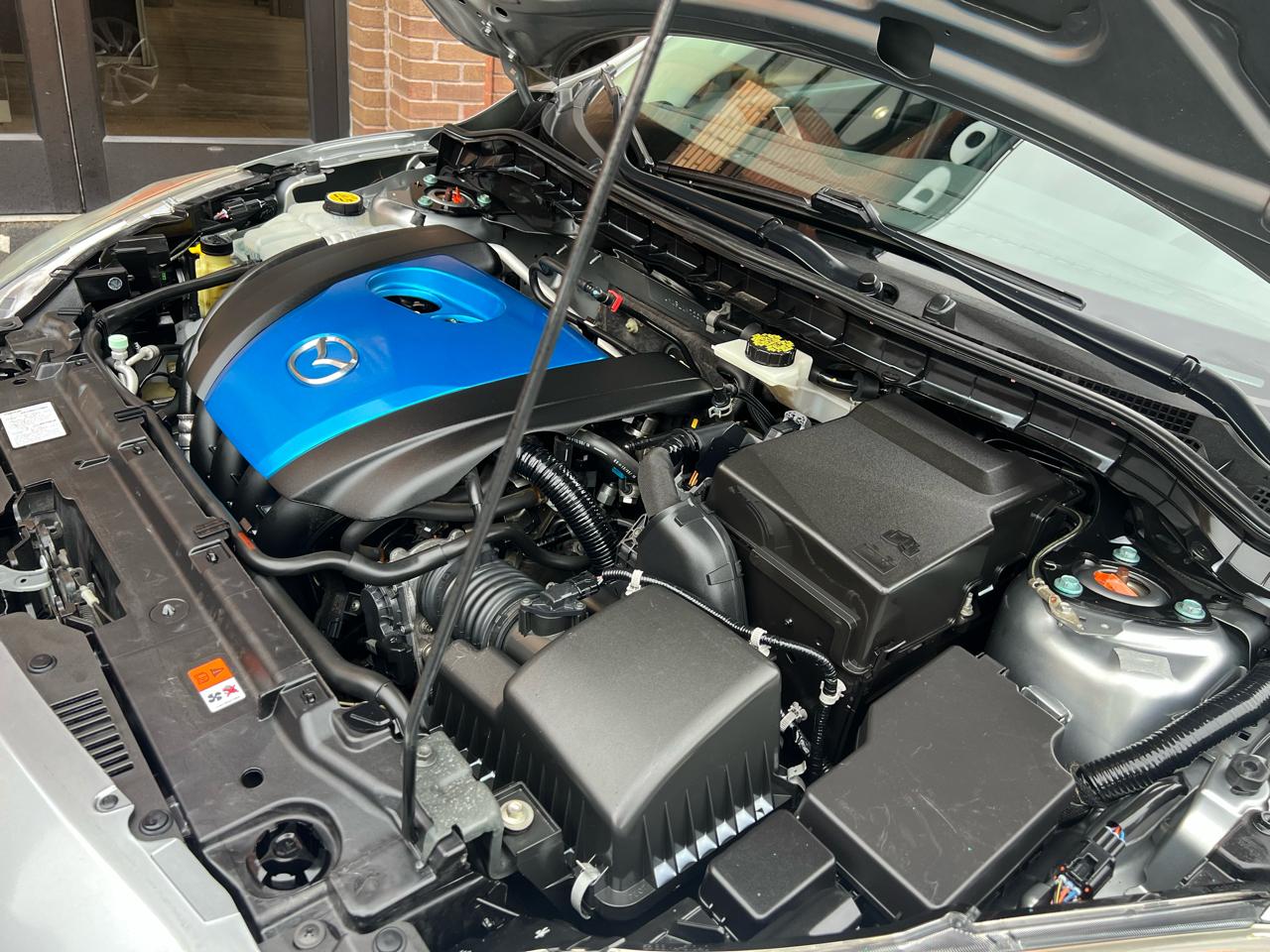 Mazda MAZDA3 I Grand Touring 4-Door 2012