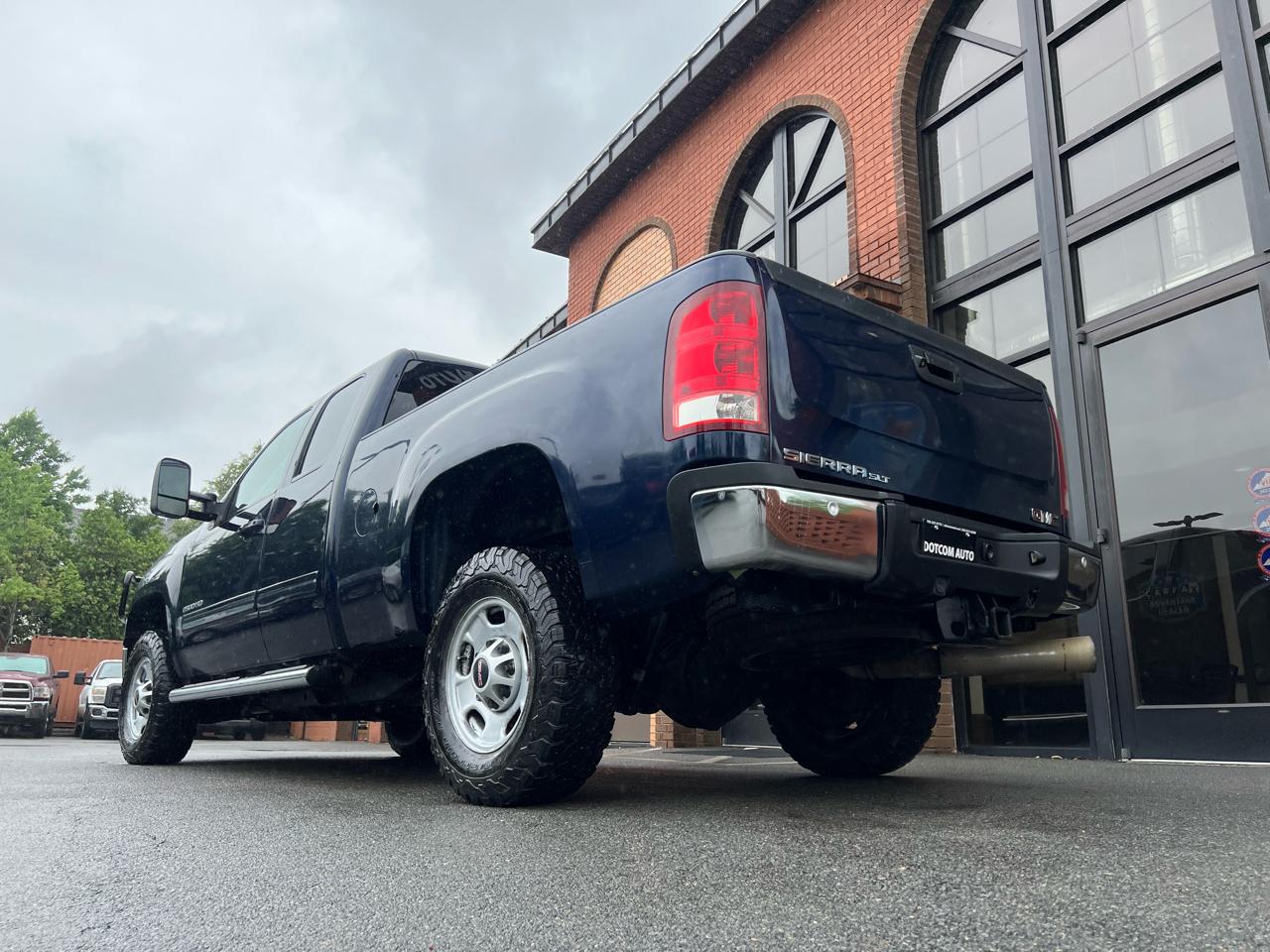 GMC Sierra 2500HD SLT Ext. Cab 4WD 2011