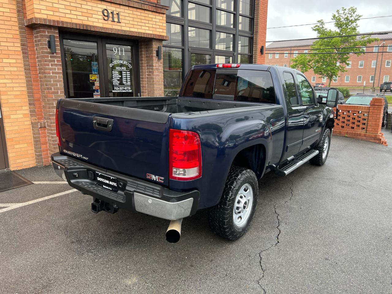 GMC Sierra 2500HD SLT Ext. Cab 4WD 2011