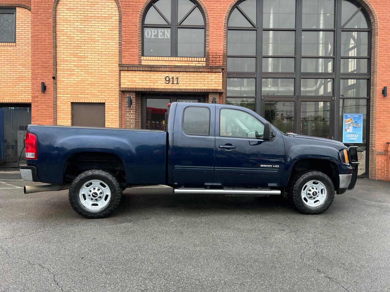 GMC Sierra 2500HD SLT Ext. Cab 4WD 2011